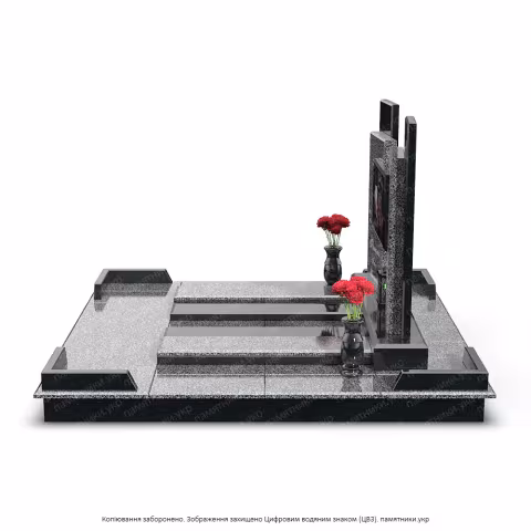 Памятник из комбинированого гранита для двоих с общей фотографией